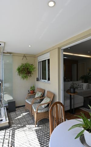 Apartamento para alugar com 123m², 3 quartos e 3 vagasVaranda