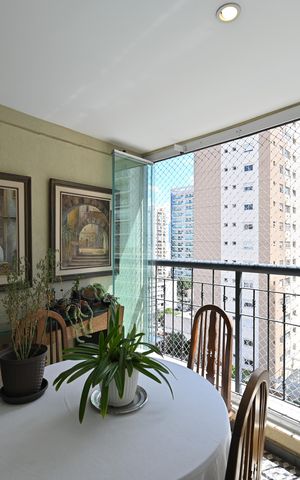 Apartamento para alugar com 123m², 3 quartos e 3 vagasVaranda