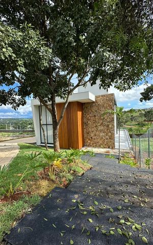 Casa para alugar com 395m², 4 quartos e 7 vagas Casa para alugar com 395m², 4 quartos e 7 vagasÁrea externa
