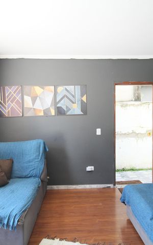 Casa à venda com 300m², 3 quartos e 2 vagasSala