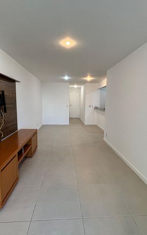 Apartamento à venda com 88m², 2 quartos e 2 vagas Apartamento à venda com 88m², 2 quartos e 2 vagasSala
