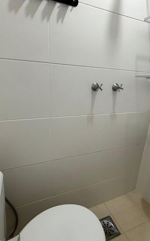 Apartamento à venda com 88m², 2 quartos e 2 vagas Apartamento à venda com 88m², 2 quartos e 2 vagasBanheiro de serviço