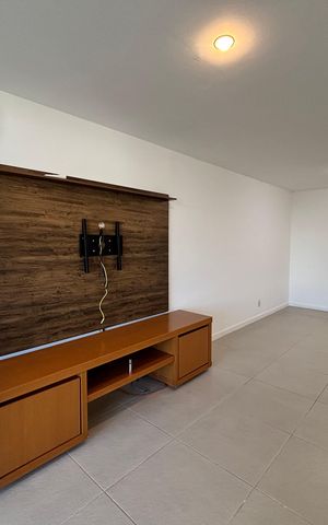 Apartamento à venda com 88m², 2 quartos e 2 vagas Apartamento à venda com 88m², 2 quartos e 2 vagasSala