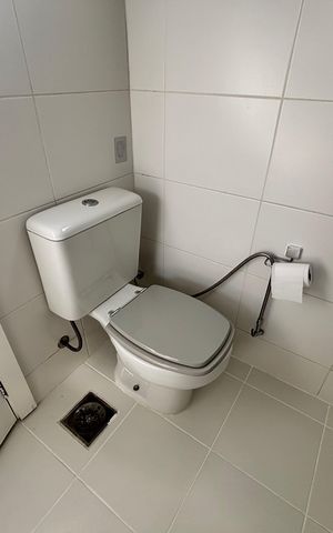 Apartamento à venda com 88m², 2 quartos e 2 vagas Apartamento à venda com 88m², 2 quartos e 2 vagasBanheiro do Quarto 1
