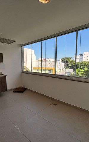 Apartamento à venda com 88m², 2 quartos e 2 vagas Apartamento à venda com 88m², 2 quartos e 2 vagasVaranda