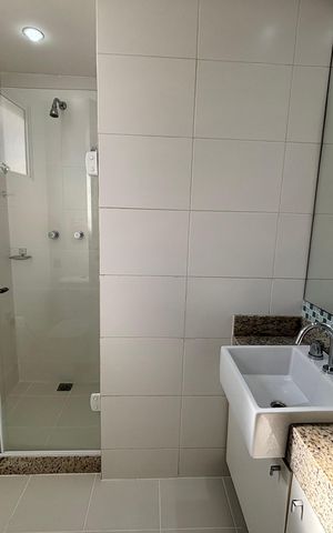 Apartamento à venda com 88m², 2 quartos e 2 vagas Apartamento à venda com 88m², 2 quartos e 2 vagasBanheiro do Quarto 1