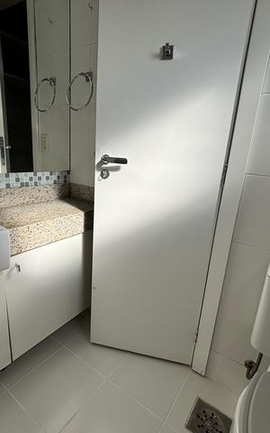 Apartamento à venda com 88m², 2 quartos e 2 vagas Apartamento à venda com 88m², 2 quartos e 2 vagasBanheiro do Quarto 1