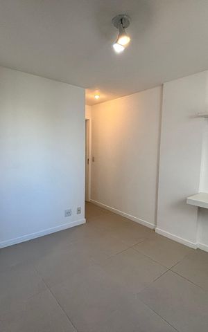 Apartamento à venda com 88m², 2 quartos e 2 vagas Apartamento à venda com 88m², 2 quartos e 2 vagasQuarto 1