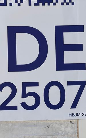 Casa à venda com 320m², 2 quartos e 7 vagasPlaca HBJM 376