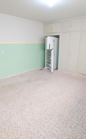 Casa à venda com 238m², 5 quartos e 3 vagasCozinha 2