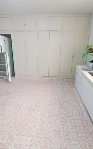 Casa à venda com 238m², 5 quartos e 3 vagasCozinha 2