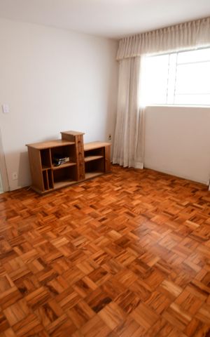 Casa à venda com 238m², 5 quartos e 3 vagasQuarto 3