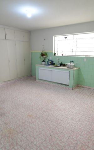 Casa à venda com 238m², 5 quartos e 3 vagasCozinha 2