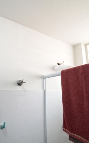 Casa à venda com 238m², 5 quartos e 3 vagasBanheiro 1