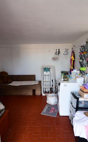 Casa à venda com 238m², 5 quartos e 3 vagasÁrea de Serviço