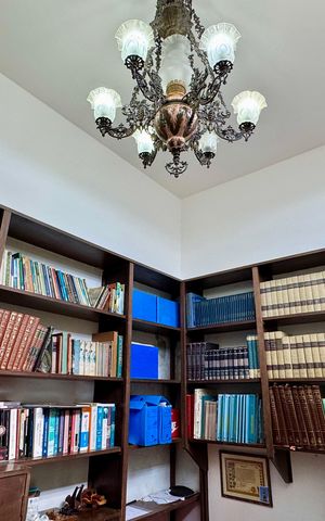 Casa à venda com 279m², 4 quartos e 3 vagasEscritório