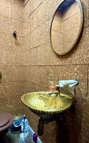 Casa à venda com 279m², 4 quartos e 3 vagasBanheiro 5