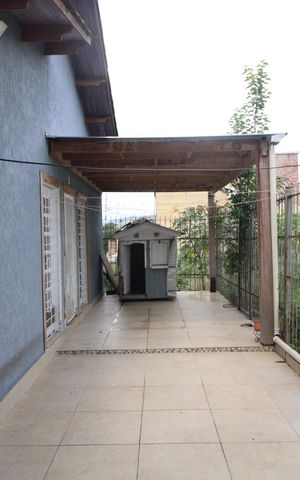 Casa à venda com 100m², 2 quartos e 3 vagasQuintal