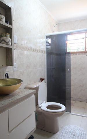 Casa à venda com 100m², 2 quartos e 3 vagasBanheiro