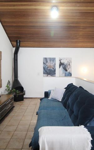 Casa à venda com 100m², 2 quartos e 3 vagasSala
