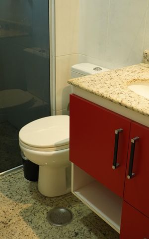 Apartamento à venda com 138m², 4 quartos e 3 vagasBanheiro da Suíte 1