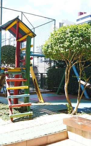 Apartamento à venda com 138m², 4 quartos e 3 vagasÁrea comum - Playground