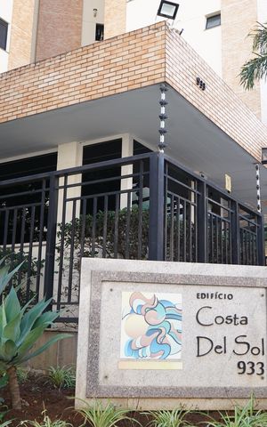 Apartamento à venda com 138m², 4 quartos e 3 vagasFachada