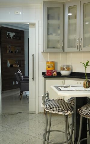 Apartamento à venda com 138m², 4 quartos e 3 vagasCozinha