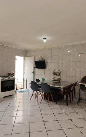 Casa à venda com 235m², 4 quartos e 2 vagasCozinha