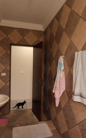 Casa à venda com 235m², 4 quartos e 2 vagasBanheiro 2