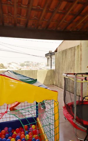 Casa à venda com 235m², 4 quartos e 2 vagasVaranda