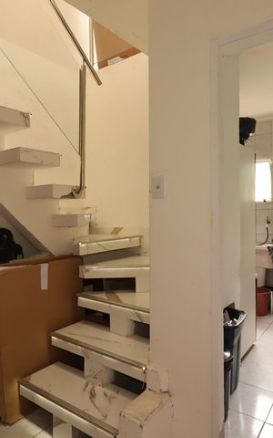 Casa à venda com 235m², 4 quartos e 2 vagasÁrea de Serviço
