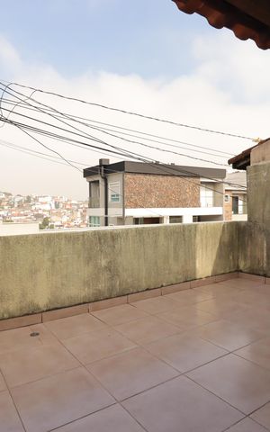 Casa à venda com 235m², 4 quartos e 2 vagasVaranda