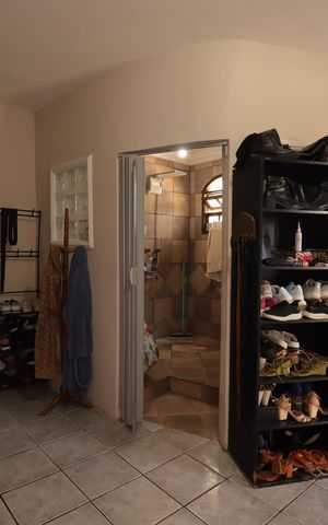 Casa à venda com 235m², 4 quartos e 2 vagasSuíte