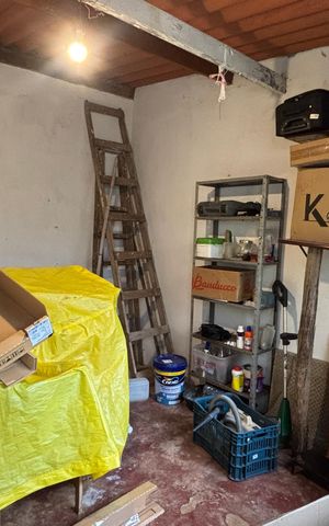 Casa à venda com 162m², 2 quartos e 3 vagas Casa à venda com 162m², 2 quartos e 3 vagasQuarto de Apoio