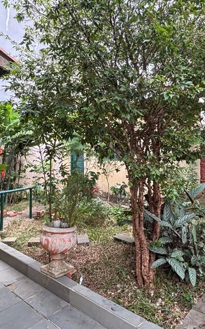 Casa à venda com 162m², 2 quartos e 3 vagas Casa à venda com 162m², 2 quartos e 3 vagasQuintal