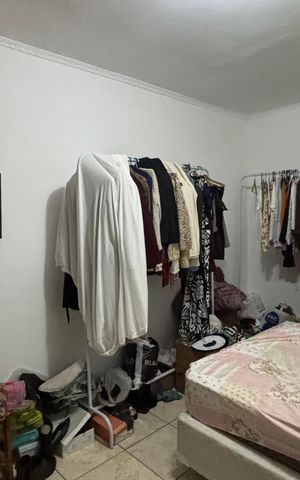 Casa à venda com 162m², 2 quartos e 3 vagas Casa à venda com 162m², 2 quartos e 3 vagasQuarto 2