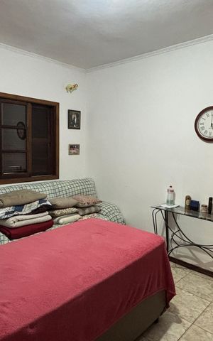 Casa à venda com 162m², 2 quartos e 3 vagas Casa à venda com 162m², 2 quartos e 3 vagasQuarto 1