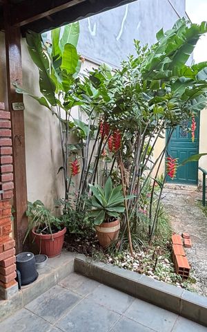 Casa à venda com 162m², 2 quartos e 3 vagas Casa à venda com 162m², 2 quartos e 3 vagasÁrea de Serviço