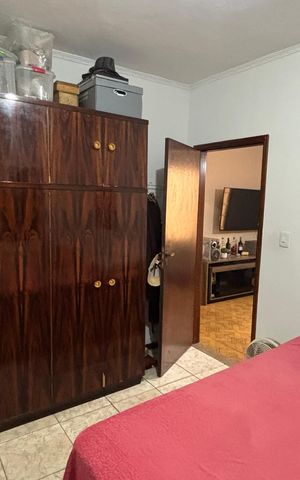 Casa à venda com 162m², 2 quartos e 3 vagas Casa à venda com 162m², 2 quartos e 3 vagasQuarto 1