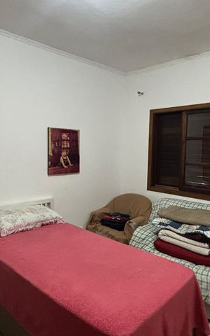 Casa à venda com 162m², 2 quartos e 3 vagas Casa à venda com 162m², 2 quartos e 3 vagasQuarto 1