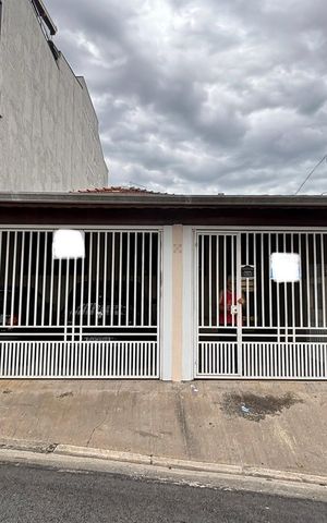 Casa à venda com 162m², 2 quartos e 3 vagas Casa à venda com 162m², 2 quartos e 3 vagasfac