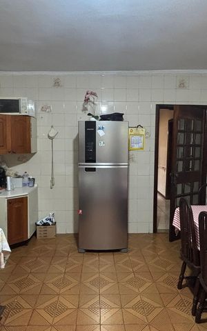 Casa à venda com 162m², 2 quartos e 3 vagas