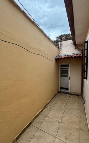 Casa à venda com 162m², 2 quartos e 3 vagas Casa à venda com 162m², 2 quartos e 3 vagasCorredor