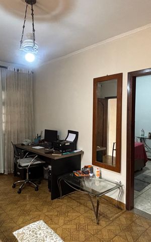 Casa à venda com 162m², 2 quartos e 3 vagas Casa à venda com 162m², 2 quartos e 3 vagasSala