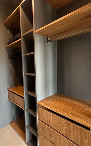 Apartamento à venda com 57m², 1 quarto e 1 vaga Apartamento à venda com 57m², 1 quarto e 1 vagaCloset