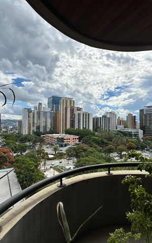 Apartamento à venda com 57m², 1 quarto e 1 vaga Apartamento à venda com 57m², 1 quarto e 1 vagaVaranda da Sala