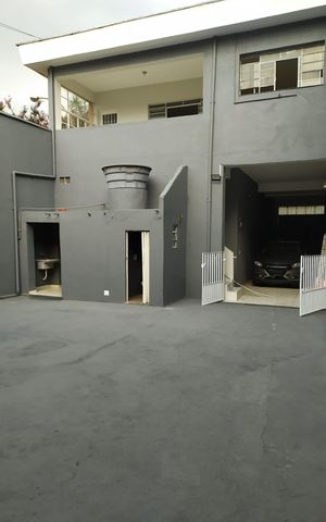 Casa à venda com 900m², 5 quartos e 5 vagasÁrea externa