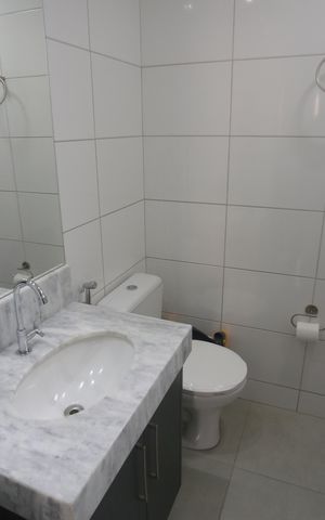 Apartamento à venda com 81m², 3 quartos e 2 vagasBanheiro