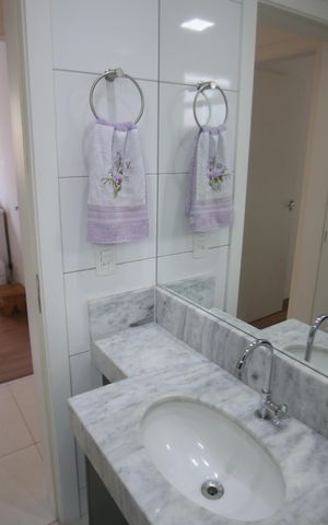 Apartamento à venda com 81m², 3 quartos e 2 vagasBanheiro